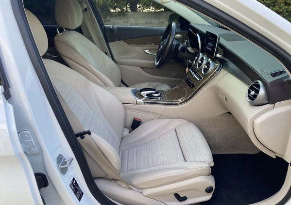 Mercedes-Benz Klasa C cena 67900 przebieg: 186000, rok produkcji 2015 z Poręba małe 352